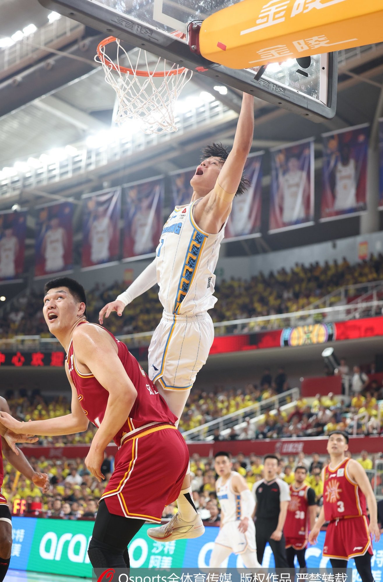 天才锋线曾凡博NBA追梦之旅因伤搁浅 CBA半决赛意外成转折点
