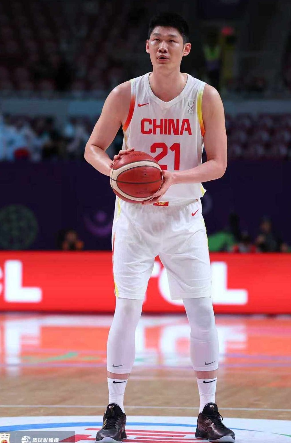 铁血硬汉胡金秋为国集训忍痛割舍天伦之乐